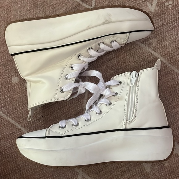 Steve Madden Platform High Tops - Picture 5 of 8